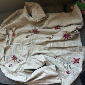 Northcrest Light Gray Button-Up Shirt